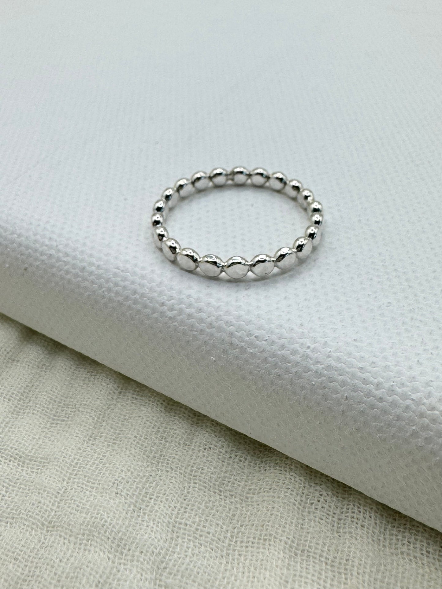 Flat Dot Ring